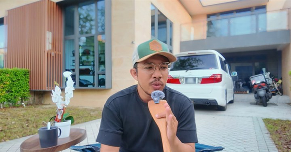 Tài xế Grab ở Singapore kiếm 122 triệu đồng/tháng, đi Porsche, sống ở 2 quốc gia, sở hữu biệt thự