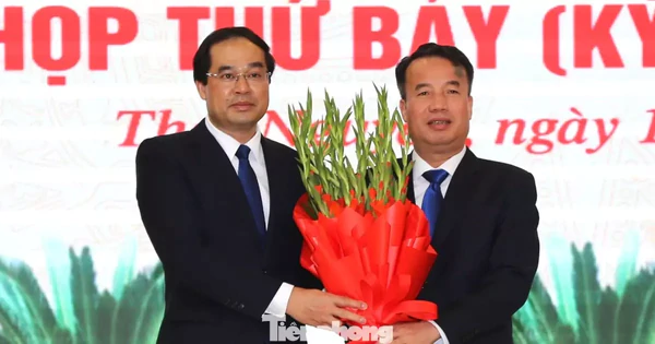 Ông Nguyễn Thế Mạnh được bầu giữ chức Chủ tịch UBND tỉnh Thái Nguyên