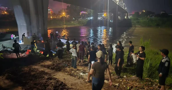 Tìm thấy thi thể nữ sinh nhảy cầu ở Thái Nguyên