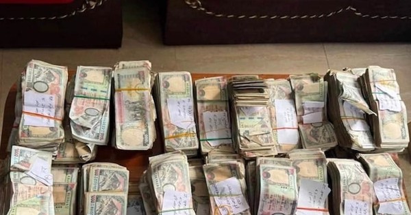 Thảm hoạ lũ lụt ở Nepal: Cảnh sát chạy đua tìm kiếm két sắt hơn 20 ngân hàng