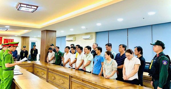 Nhận hàng tỷ để bỏ qua công trình trái phép, 8 cán bộ trật tự đô thị bị khởi tố