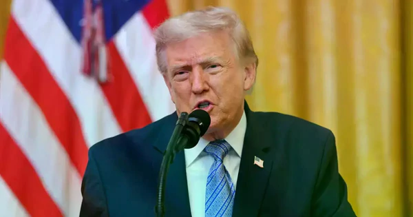 Tổng thống Mỹ Trump bác bỏ đề xuất ngừng bắn của Iran