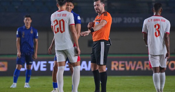 Sụp đổ trước Thái Lan, ĐT Việt Nam hết cửa vô địch FIFA ASEAN Cup, chấm dứt kỷ lục bất bại