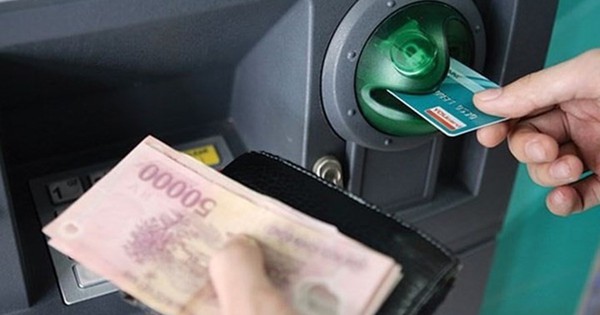 Công an sẽ điều tra chủ tài khoản ngân hàng nếu phát hiện giao dịch rút tiền như sau