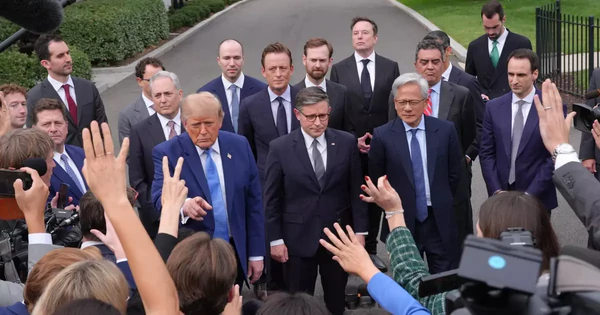 Tổng thống Mỹ Trump ký ‘hiến pháp’ AI cùng các trùm công nghệ