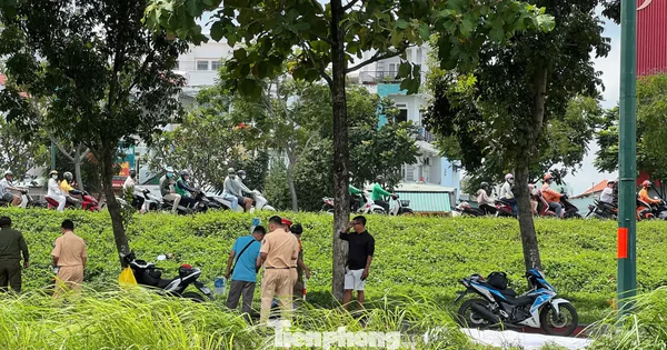 Nam thanh niên đi bộ trên đường ray ở TPHCM bị tàu hỏa tông tử vong