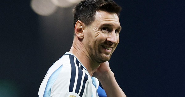 Danh sách ứng viên Quả bóng vàng 2026: Messi được đề cử, Ronaldo bị gạch tên