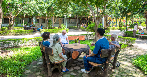 Hà Nội đã có viện dưỡng lão chuẩn Nhật Bản với giá 8,5 triệu đồng mỗi tháng: Xây dựng theo mô hình "nhà vườn" xanh mát, chăm sóc toàn diện