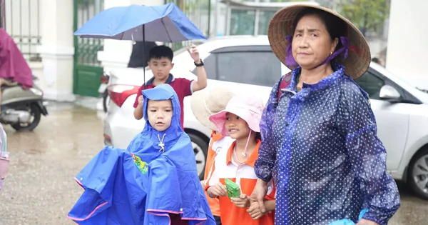 Trường phát hiện nhiều vấn đề sau bữa ăn bán trú lèo tèo vài món