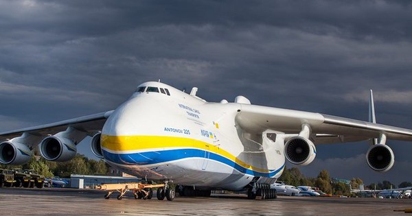 Khám Phá Máy Bay Lớn Nhất Thế Giới Năm 2025