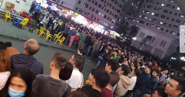 Sau tiếng động mạnh, phát hiện thi thể cháu bé sơ sinh tại sân chung cư Linh Đàm