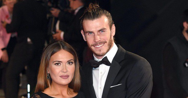 Gareth Bale bất ngờ hoãn cưới để vợ giải quyết việc gia đình