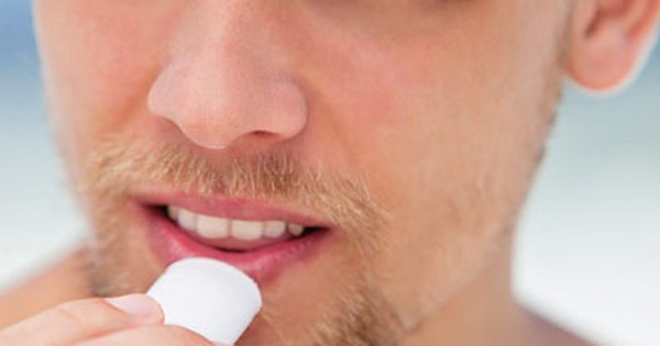 Có được sử dụng kẹo bạc hà liên tục khi yêu bằng miệng không?
