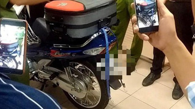 Tài xế xe ôm tự đưa mình vào đường cùng khi nhận chở vali bí ẩn