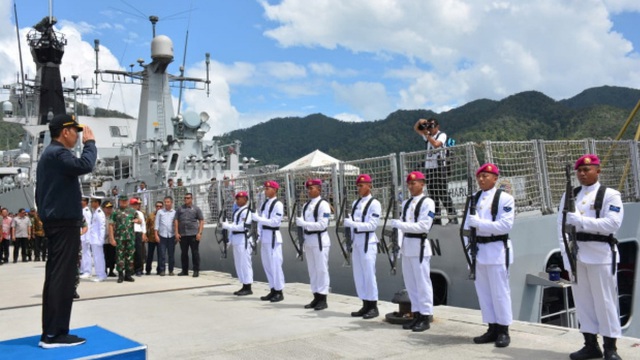 Indonesia chuyển cụm tác chiến đến Natuna đối phó căng thẳng Biển Đông