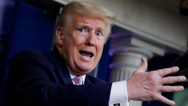 Nhân chứng nói có 47 USB "mất tích", 120.000 phiếu khả nghi ở Pennsylvania: Phe ông Trump còn hy vọng?