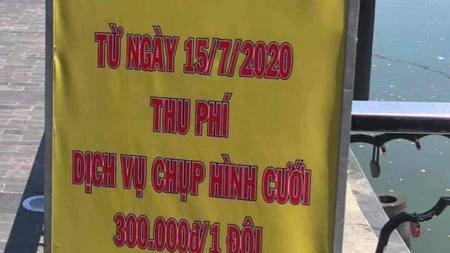Cô dâu, chú rể phải trả tiền để chụp ảnh ở cầu tình yêu Đà Nẵng