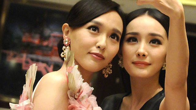 Dương Mịch - Đường Yên phớt lờ nhau tại sự kiện, fan "đào mộ" loạt khoảnh khắc cặp bạn thân từng "gây sốt" trong quá khứ