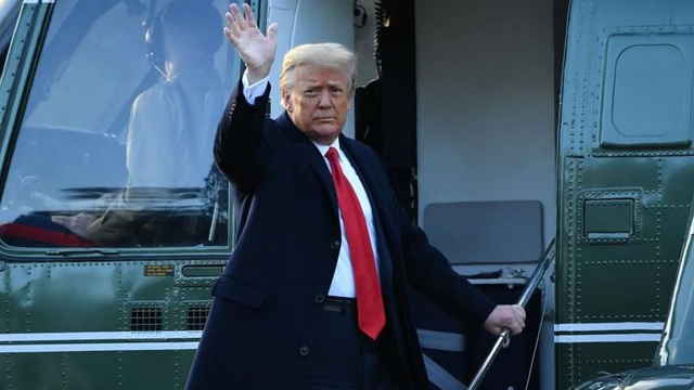 Tỷ lệ ủng hộ ông Trump tăng trở lại sau 8 ngày rời Nhà Trắng