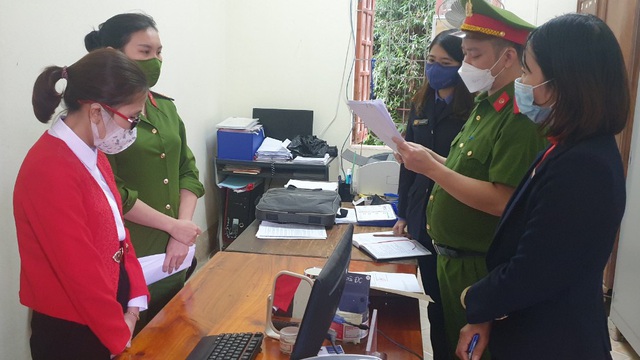 Vụ 3 nữ cán bộ ở Nghệ An bị bắt: Thủ đoạn "ăn chặn" tiền lụt bão của người dân bị bại lộ