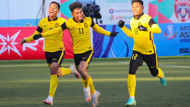 U23 Malaysia tránh được "vết xe đổ" của Thái Lan, giải bài toán Mông Cổ bằng đòn đánh hiểm
