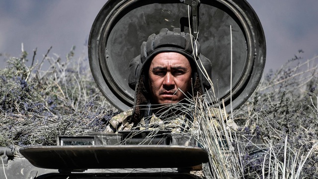 "Ngụy trang như tắc kè hoa": Quân đội Nga tàng hình ảo diệu, kẻ thù được phen ngỡ ngàng?