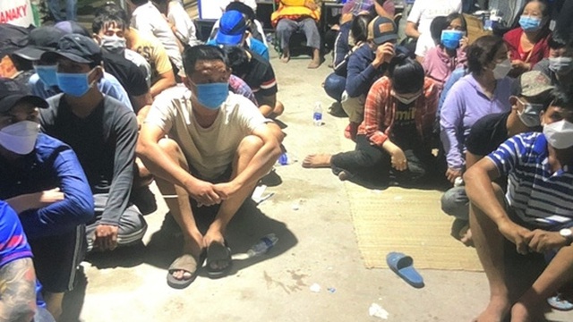 Triệt phá ổ lắc tài xỉu có 3 con bạc nhiễm COVID-19