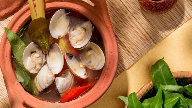 Món ngon mỗi ngày: Đưa cơm với món canh ngao nấu chua