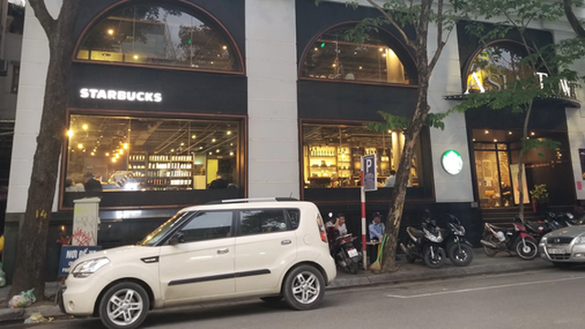KHẨN: Hà Nội tìm người đến Starbucks Nhà Thờ, quán ăn phố cổ, cửa hàng quần áo