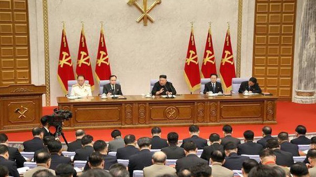 Chủ tịch Triều Tiên Kim Jong-un nổi giận với Nội các