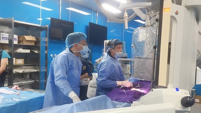 Ra viện được 1 tuần, sản phụ chảy máu sau sinh phải cấp cứu