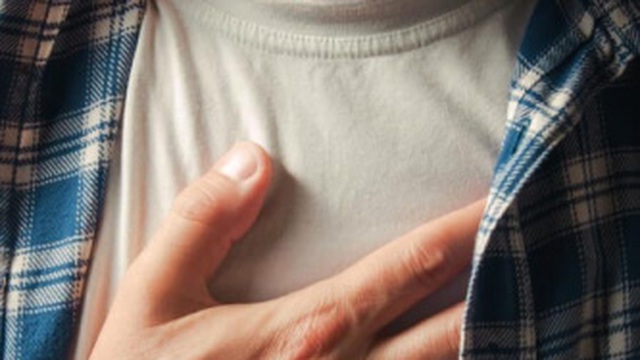 11 dấu hiệu không ngờ cho thấy bạn đang gặp vấn đề về tim mạch