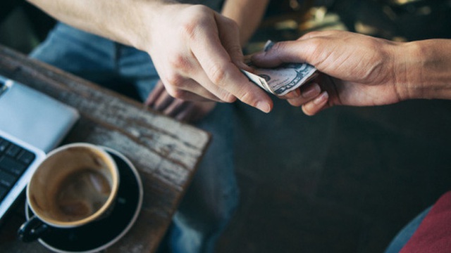 3 kiểu người không nên vay nợ