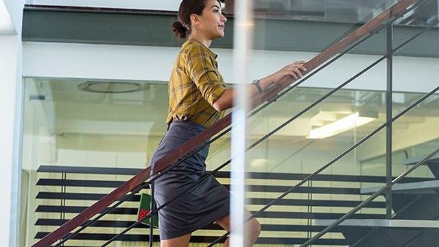 Leo cầu thang để kiểm định sức khỏe tim mạch
