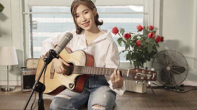 Quán quân Gương mặt thân quen nhí - Uyên Nhi gây "sốt" khi cover lại Đại lộ Đông - Tây