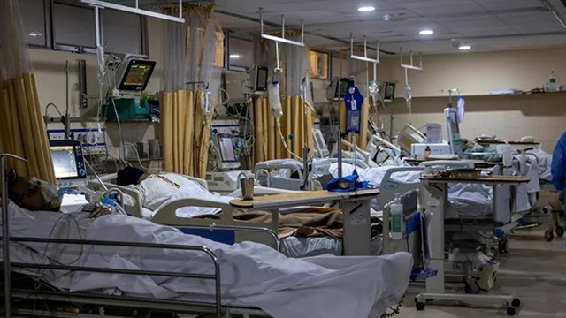 Hàng loạt bệnh nhân Covid-19 đang điều trị ở bệnh viện Ấn Độ bất ngờ mất tích