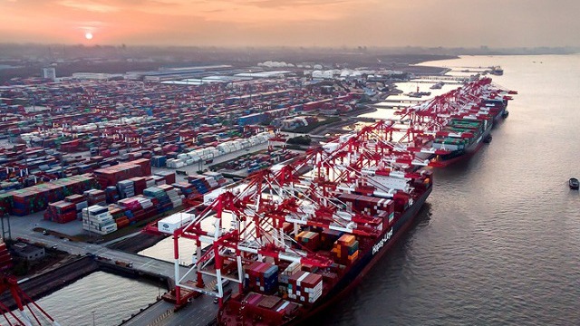 Mỗi ngày Việt Nam chi hơn 280 triệu USD nhập khẩu hàng hóa từ Trung Quốc