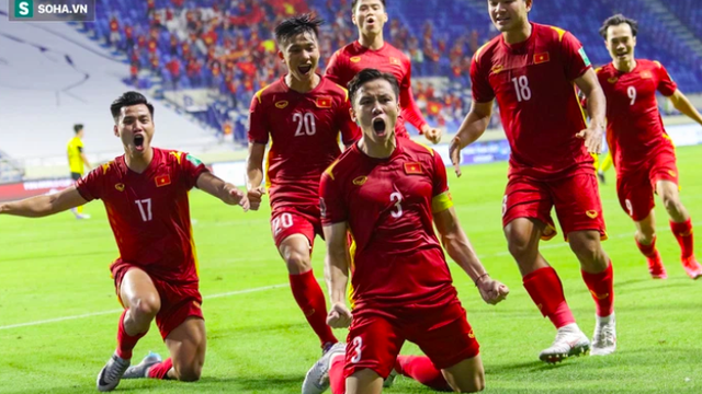 CĐV Việt Nam "hú vía" sau trận thắng kịch tính, nhớ đến "ký ức đen tối" trong trận gặp Malaysia