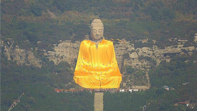 Bức tượng Phật lớn thứ 2 thế giới đột nhiên xuất hiện sau 700 năm, nguyên nhân biến mất vẫn chưa có lời đáp
