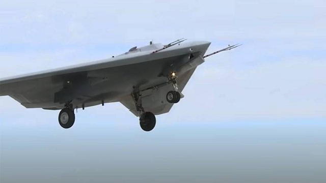 Nga có thể thử “thợ săn” S-70 Okhotnik tại Syria