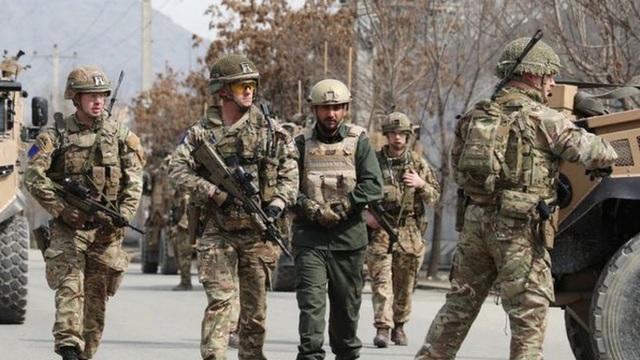 Mỹ để lại “miếng bánh to” cho Trung Quốc ở Afghanistan