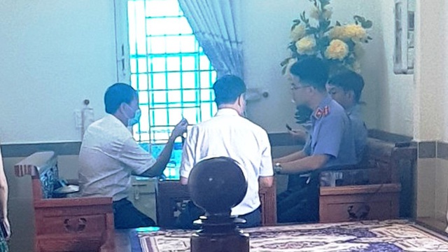 Bắt giam nguyên phó viện trưởng VKSND TP Bảo Lộc, điều tra tội nhận hối lộ