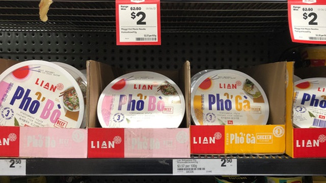 Công ty Việt bán phở ăn liền tại siêu thị Úc nhưng khiến “vua phở” Lý Quý Trung nhầm tưởng sản phẩm Hàn Quốc: Thương hiệu lạ hoắc, giá đắt gấp 3!