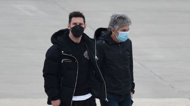Messi hú vía trước nguy cơ bị đánh bom ở sân bay