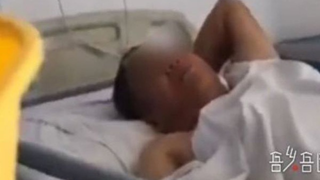 Giả vờ hôn mê suốt 3 ngày để trốn cảnh sát nhưng bại lộ vì món cơm cà ri