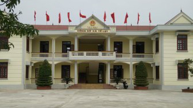 Cán bộ xã đánh bài tại công sở thừa nhận "chơi bài trong thời điểm dịch bệnh đang phức tạp là sai rồi"