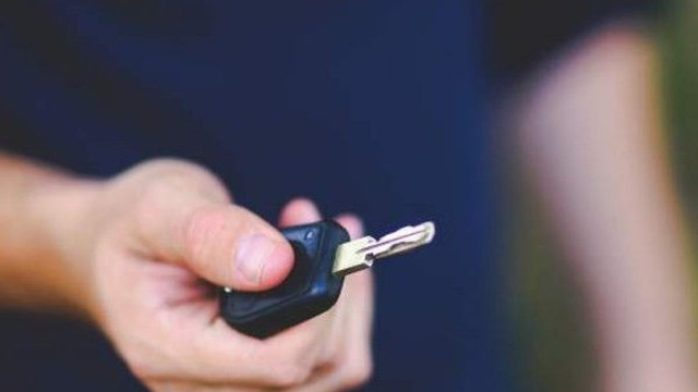 Người đàn ông tử vong vì nuốt chìa khóa xe ô tô