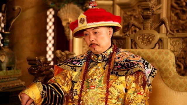 Càn Long mắc bệnh lạ, thái y chẩn bệnh xong ngại không nói gì, bất đắc dĩ kê đơn: Xin hãy ở cùng Hoàng hậu 100 ngày
