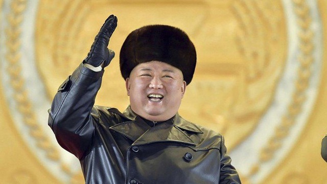Quân đội Triều Tiên được yêu cầu bảo vệ ông Kim Jong-un "bằng sinh mạng"