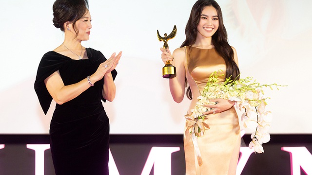 Ninh Dương Lan Ngọc: Tôi áp lực khi nhận danh hiệu “Đại mỹ nhân màn ảnh Việt”